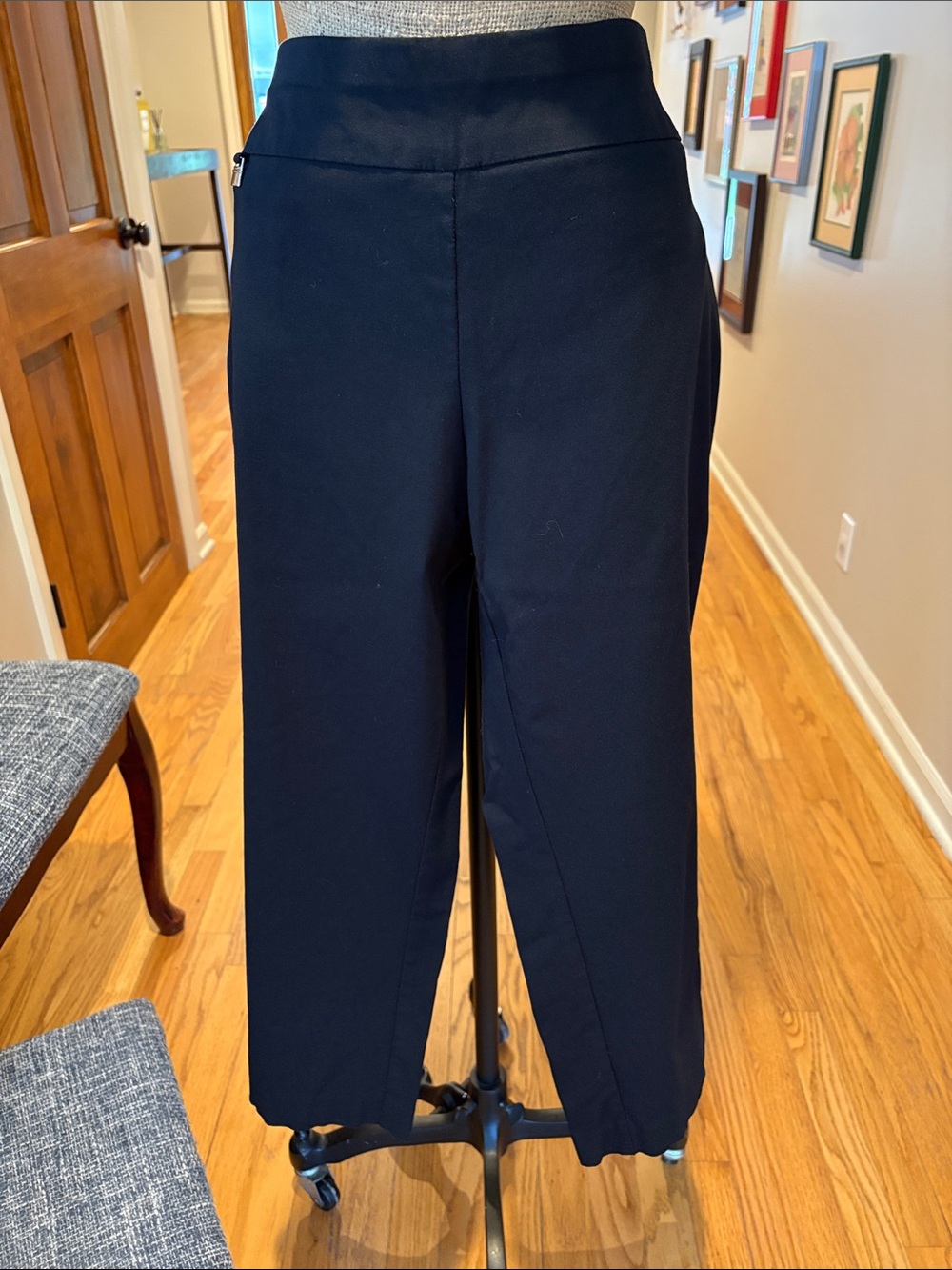 Black Wide-Leg Cropped Dress Pants